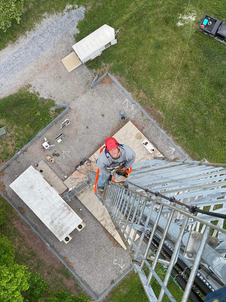 Vertical Axis crew on a tower build