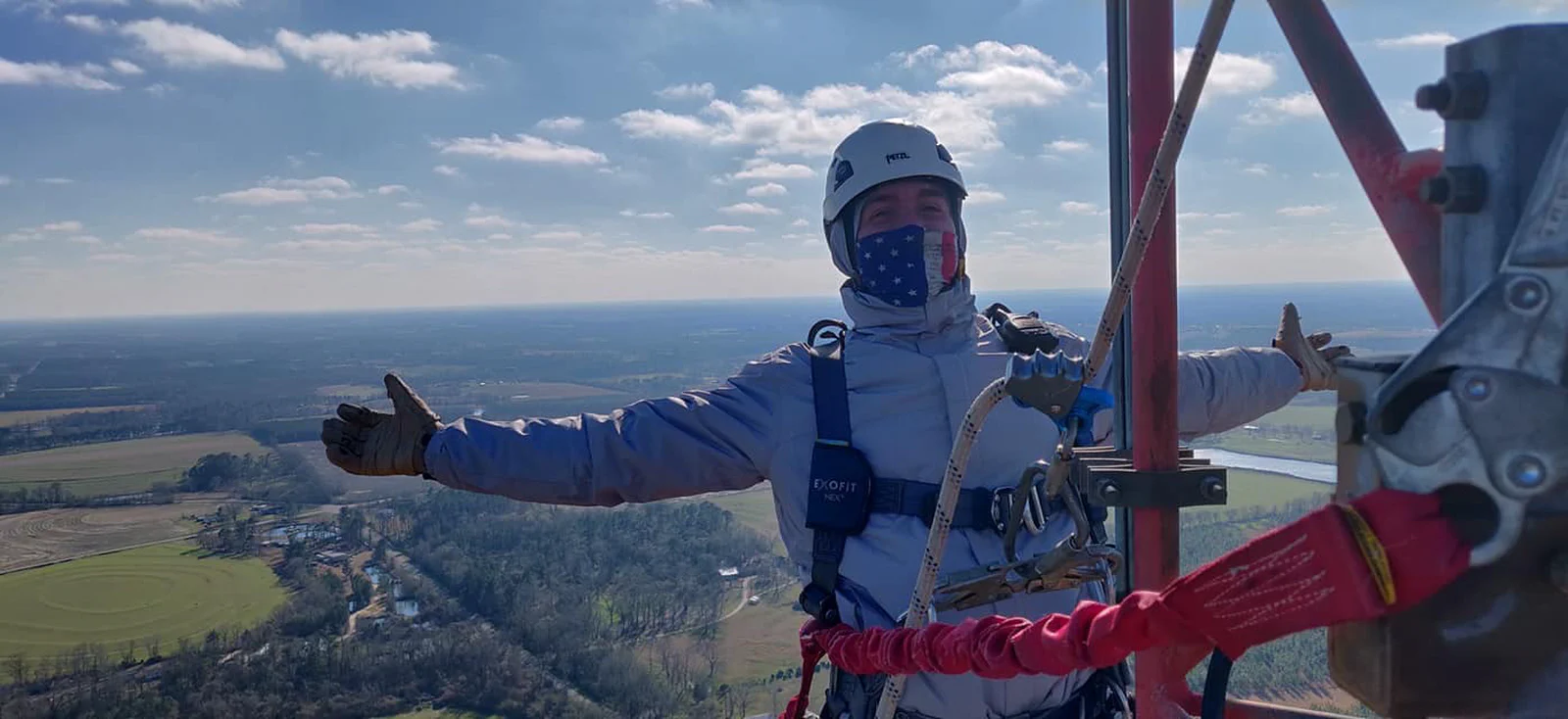 Vertical Axis crew on an active tower build